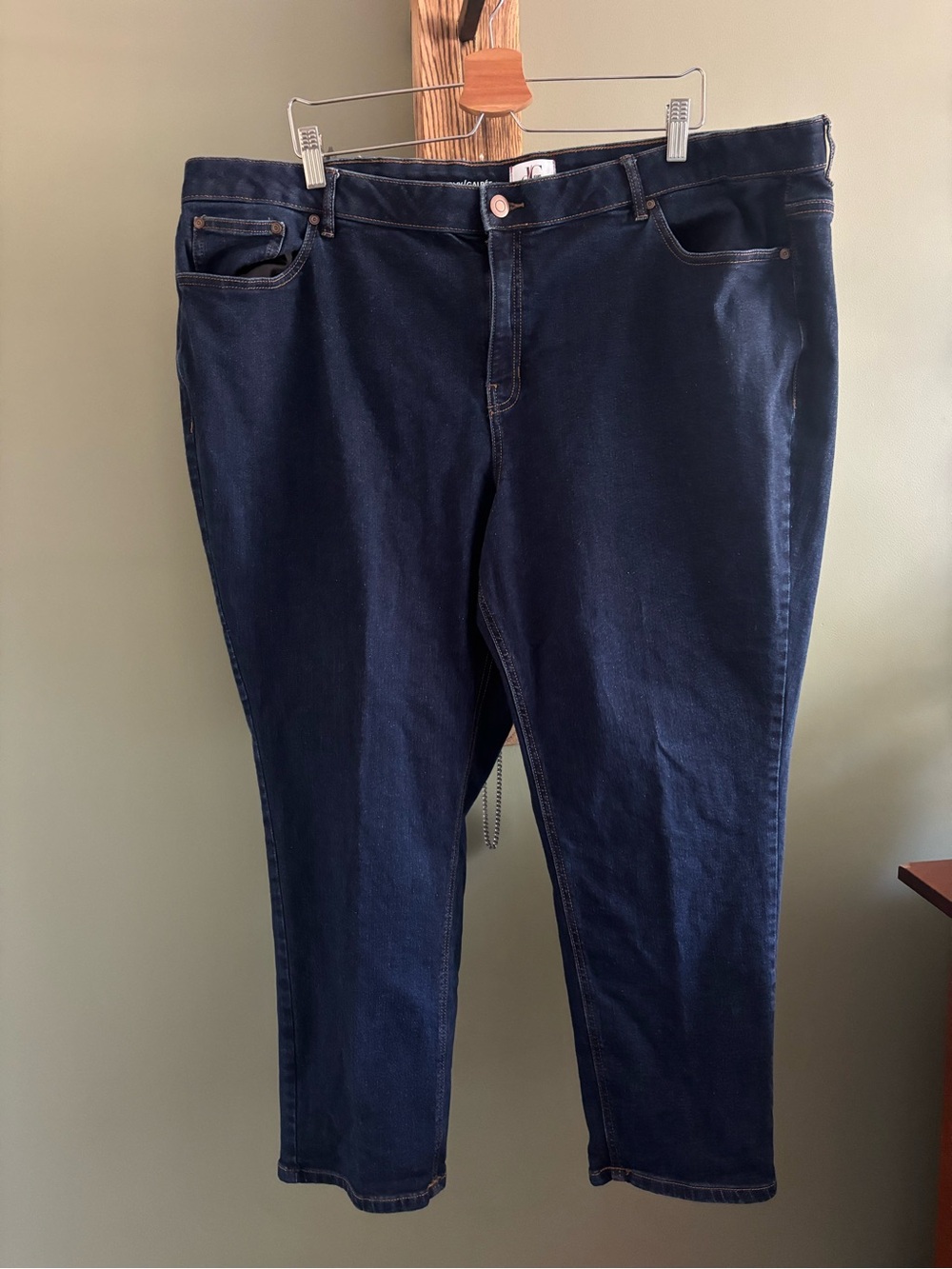 154.) DC Jeans Curvy Fit / Dark Blue Women’s Stretch Jeans